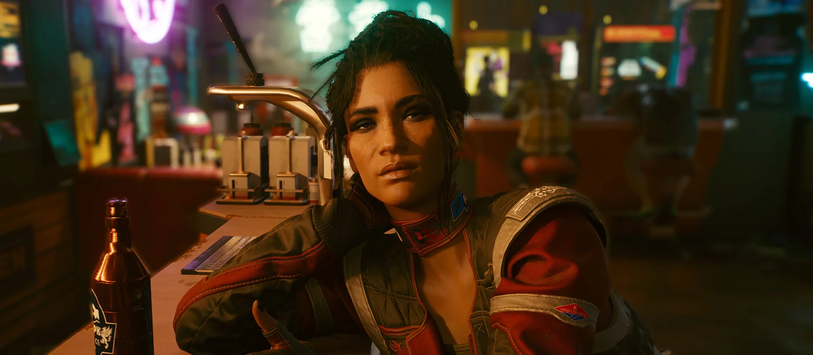 Авторы Cyberpunk 2077: Phantom Liberty показали, как менялась выставка «Техновечности» во время разработки DLC
